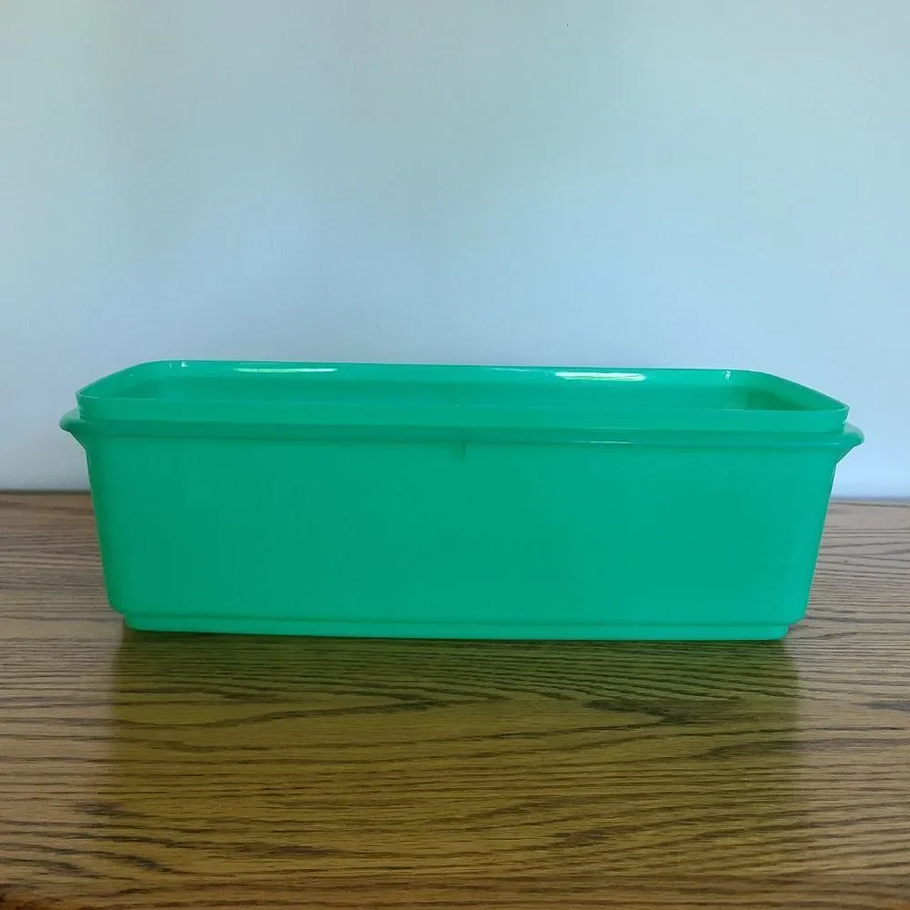 Tupperware Vintage Celery Vegetable Keeper Crisper Item 782-2 Jadeite Green